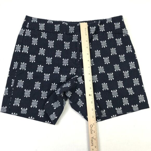 LOFT Womens Chino Shorts Turtle Blue White Print Mid Rise Stretch Pockets Size 6 - Picture 6 of 11